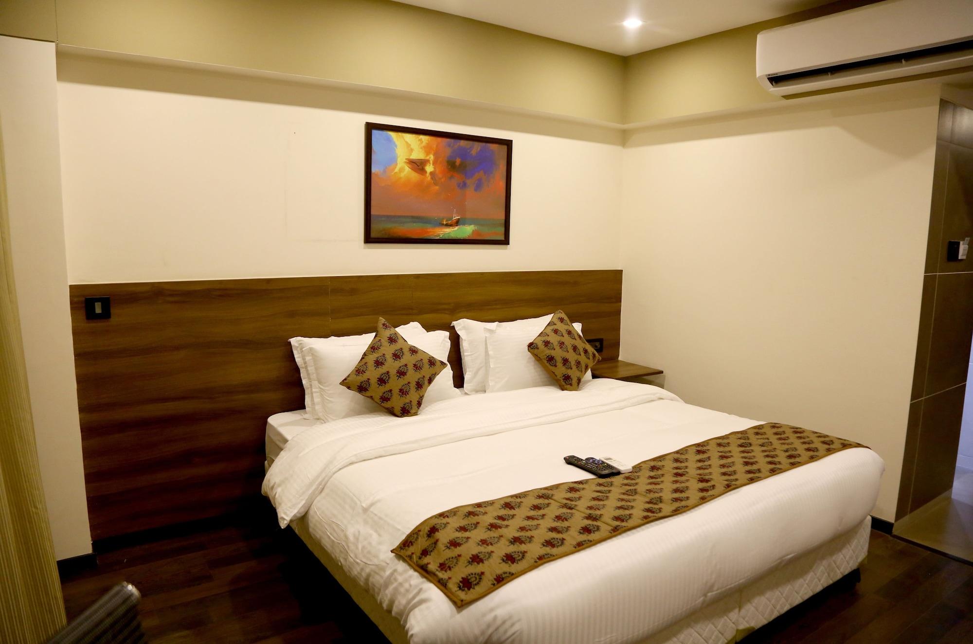 มุมไบ เฮาส์ Hotel ภายนอก รูปภาพ