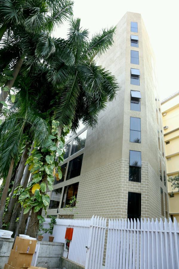 มุมไบ เฮาส์ Hotel ภายนอก รูปภาพ